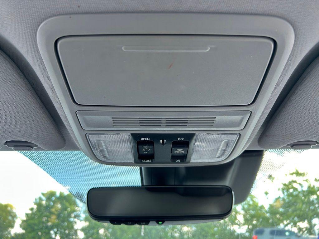 used 2018 Honda Odyssey car, priced at $17,491
