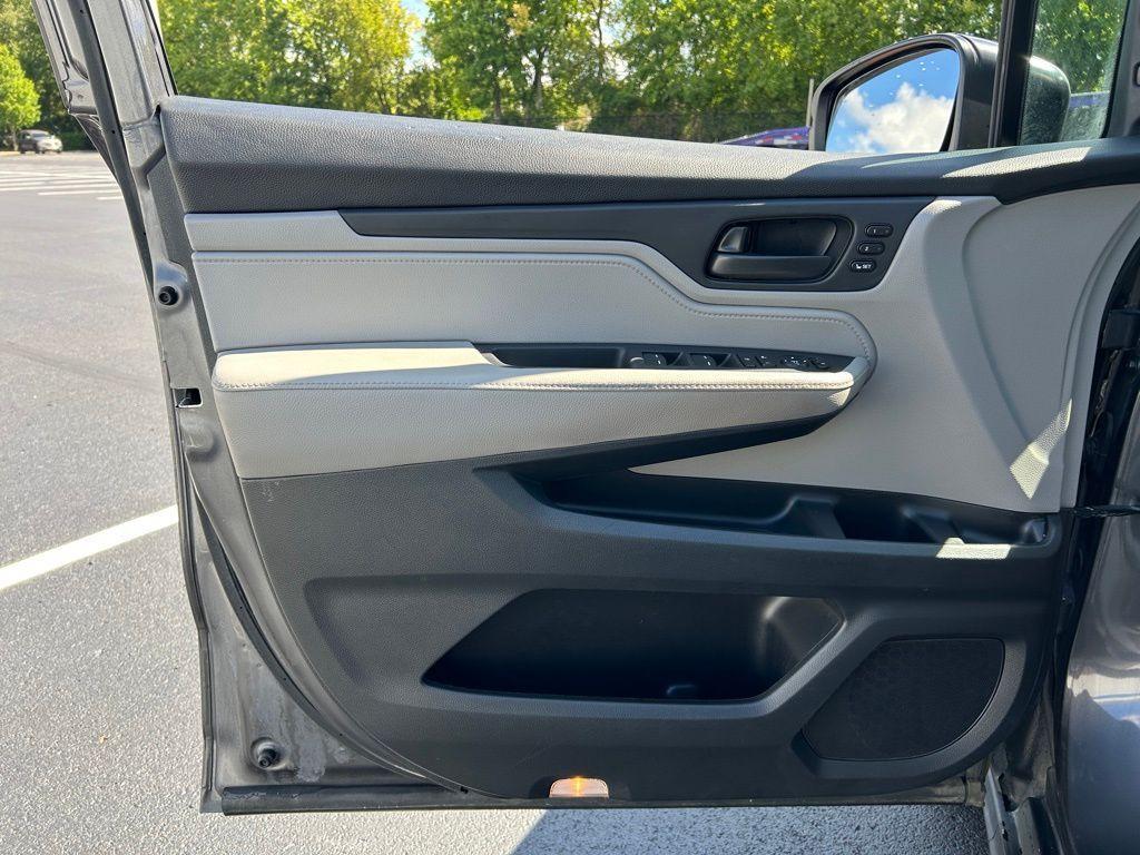 used 2018 Honda Odyssey car, priced at $17,491