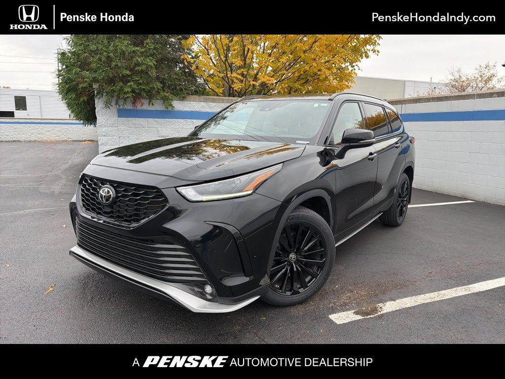 used 2023 Toyota Highlander car, priced at $38,692