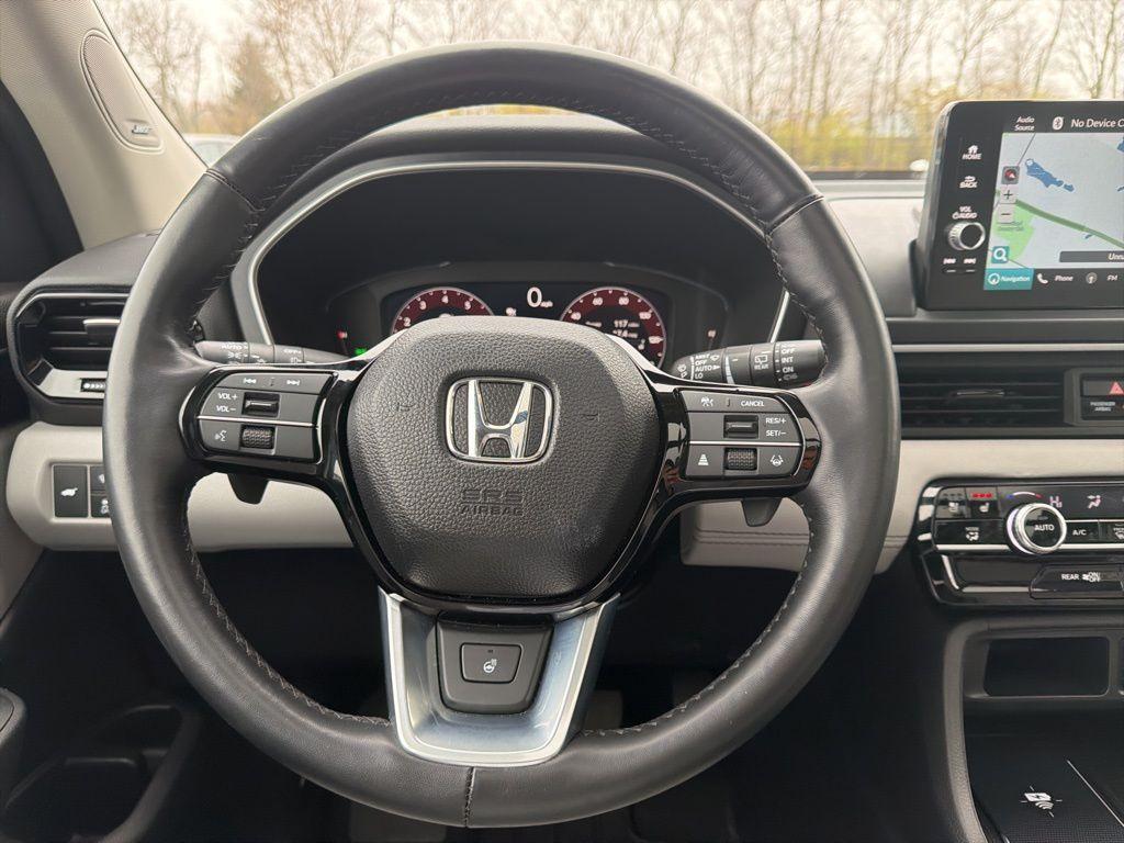 used 2024 Honda Pilot car, priced at $45,491