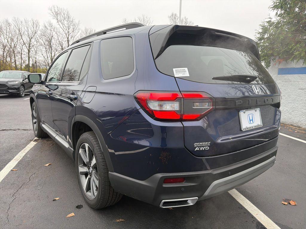 used 2024 Honda Pilot car, priced at $45,491