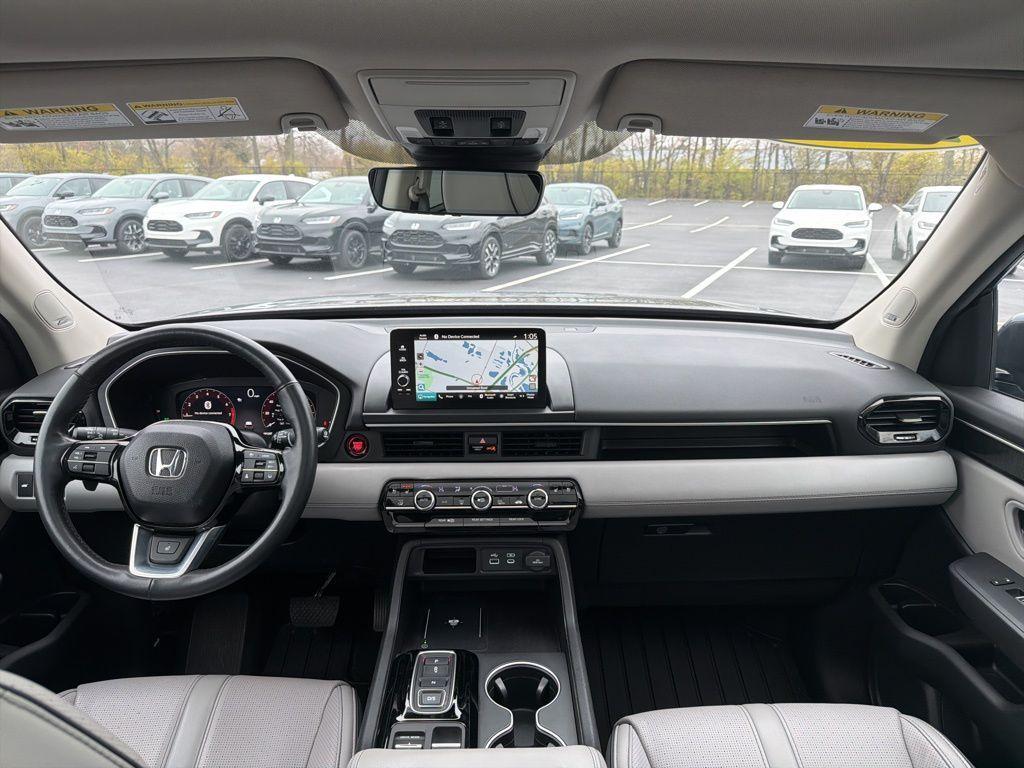 used 2024 Honda Pilot car, priced at $45,491