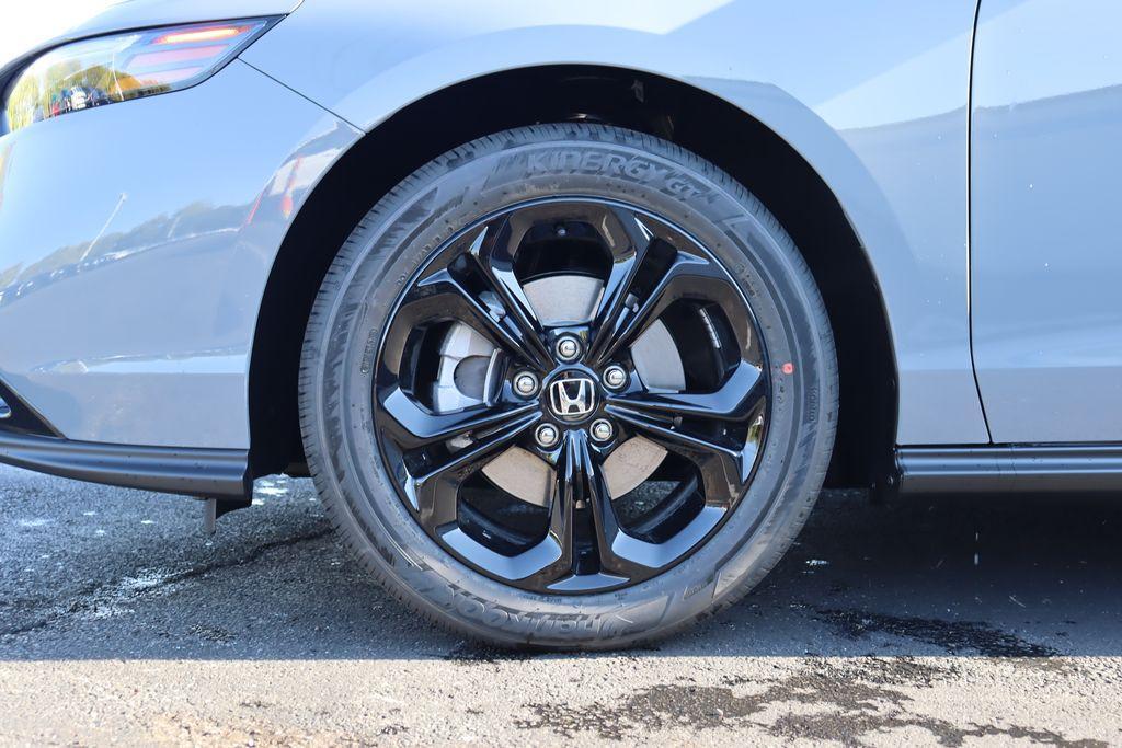 new 2025 Honda Accord car, priced at $30,851