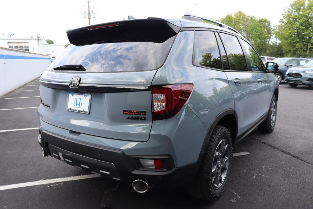 used 2025 Honda Passport car, priced at $43,500