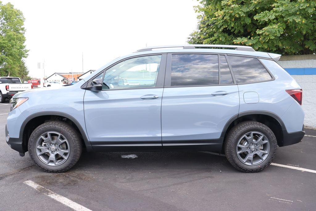 used 2025 Honda Passport car, priced at $43,500