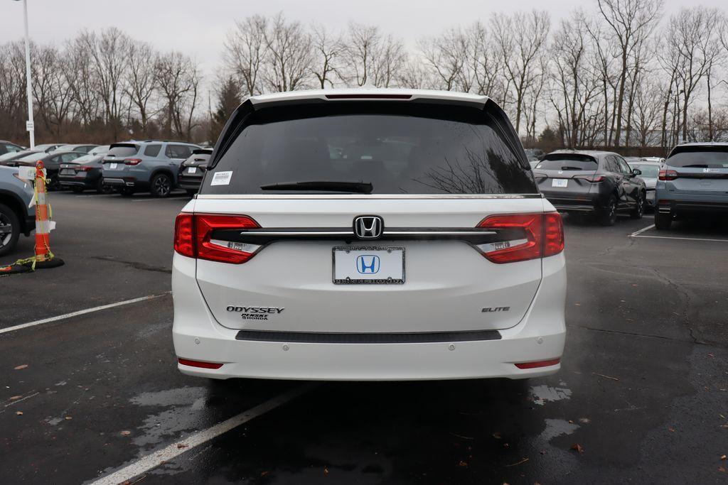 used 2024 Honda Odyssey car, priced at $44,212