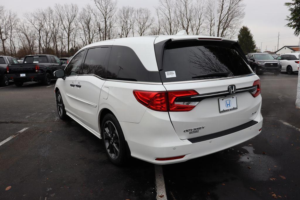 used 2024 Honda Odyssey car, priced at $44,212