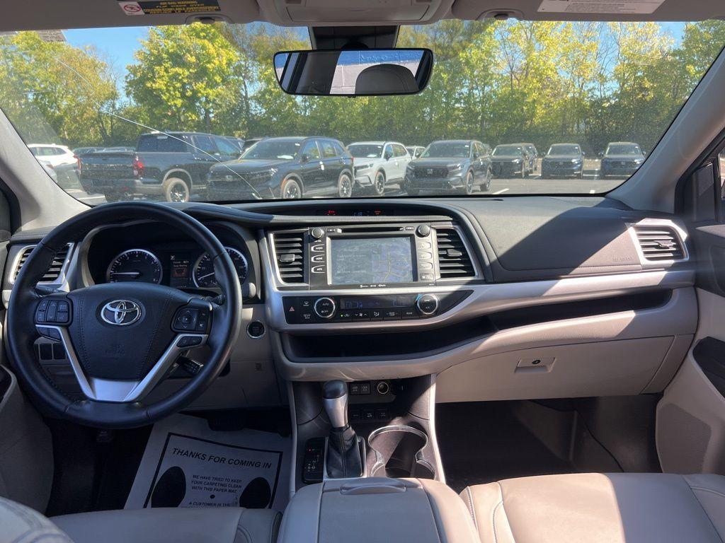 used 2018 Toyota Highlander car, priced at $24,994