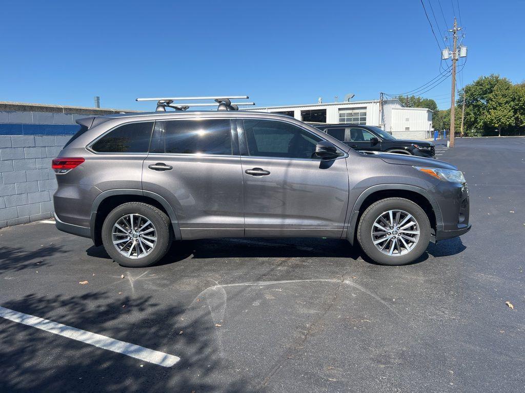 used 2018 Toyota Highlander car, priced at $24,994