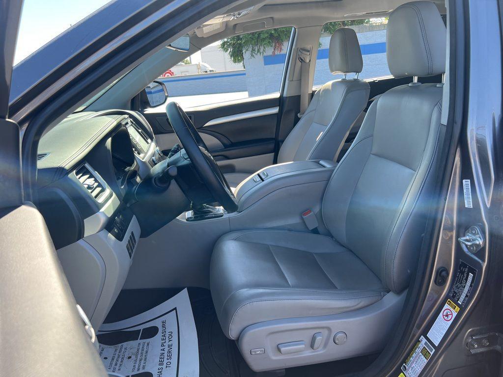 used 2018 Toyota Highlander car, priced at $24,994