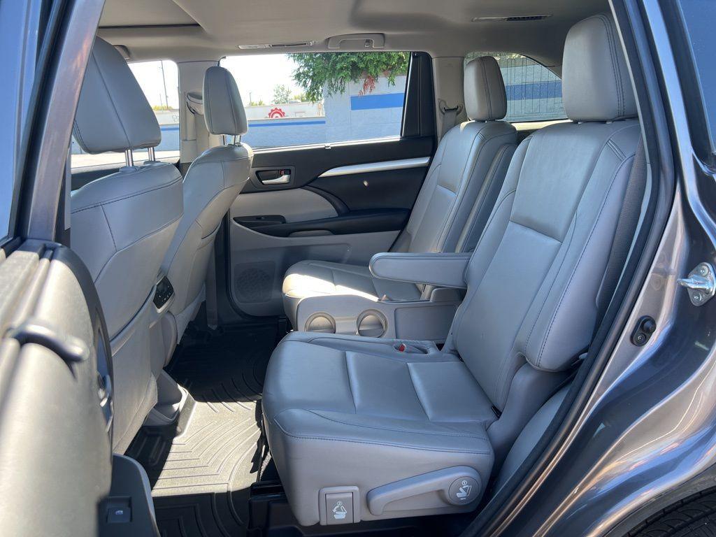 used 2018 Toyota Highlander car, priced at $24,994