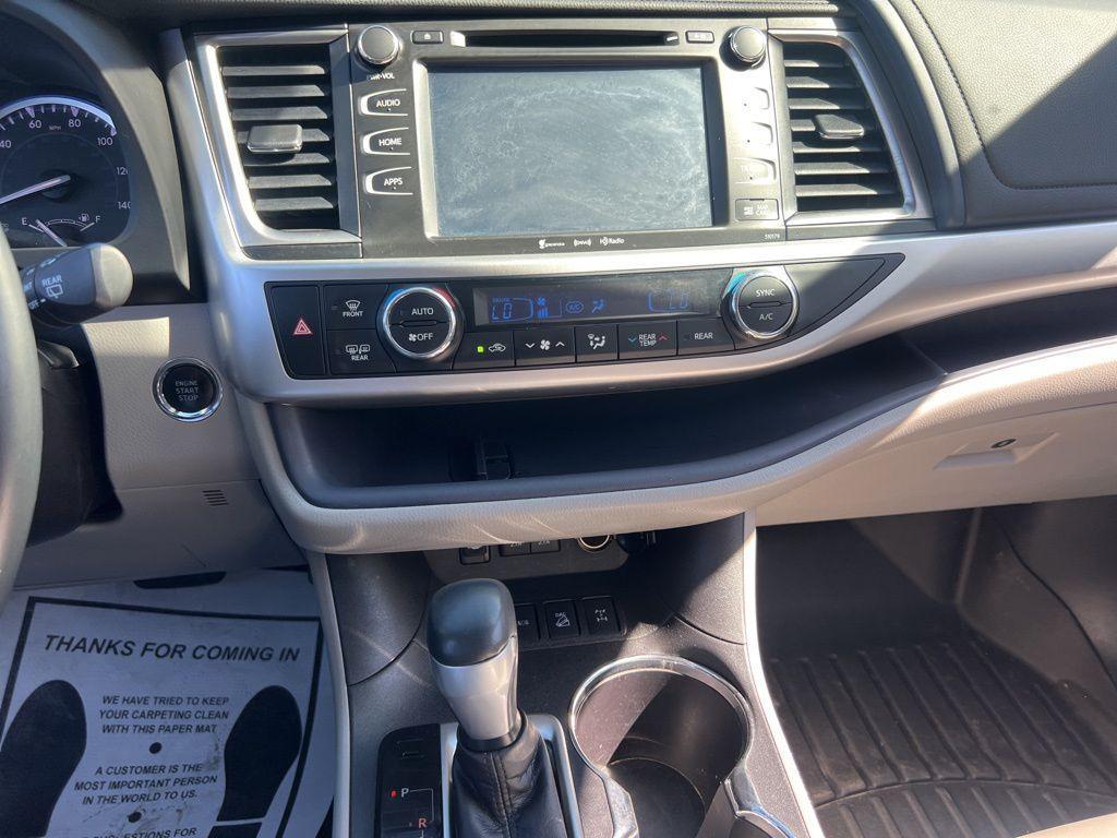 used 2018 Toyota Highlander car, priced at $24,994