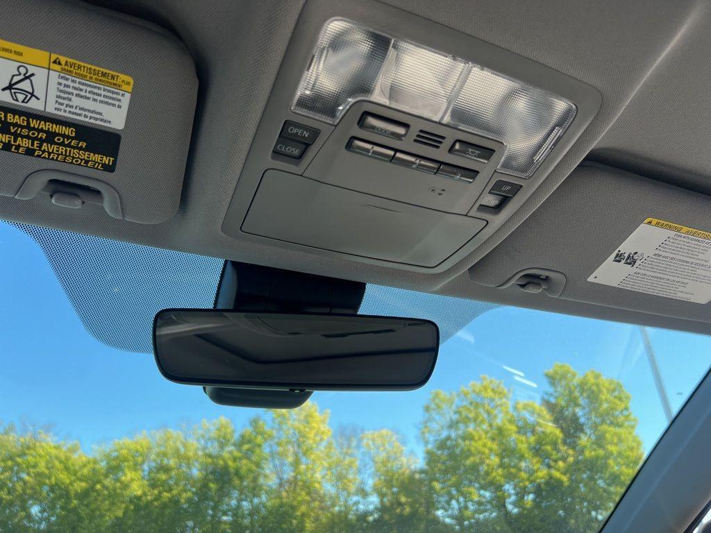 used 2018 Toyota Highlander car, priced at $24,994