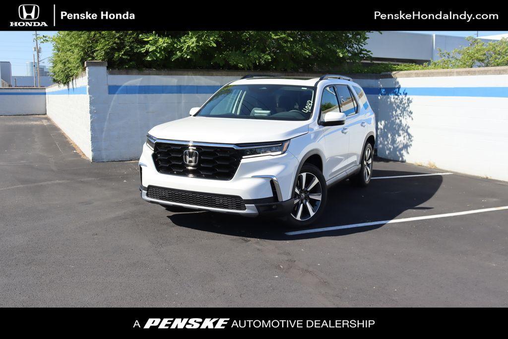 new 2025 Honda Pilot car, priced at $48,351