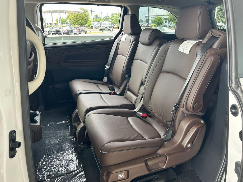 new 2026 Honda Odyssey car, priced at $47,905