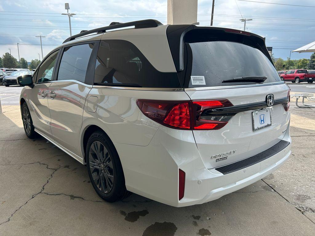 new 2026 Honda Odyssey car, priced at $47,905