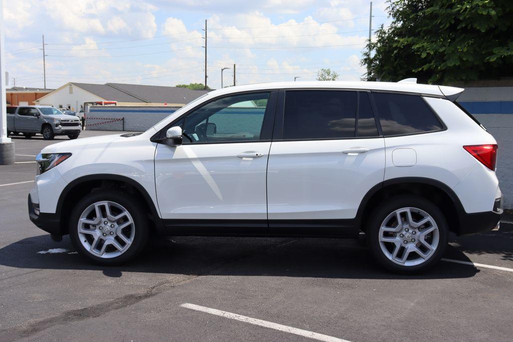 new 2025 Honda Passport car, priced at $41,693