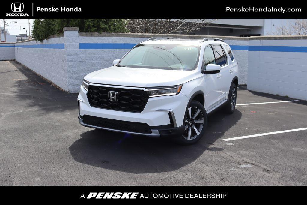 new 2025 Honda Pilot car, priced at $52,930