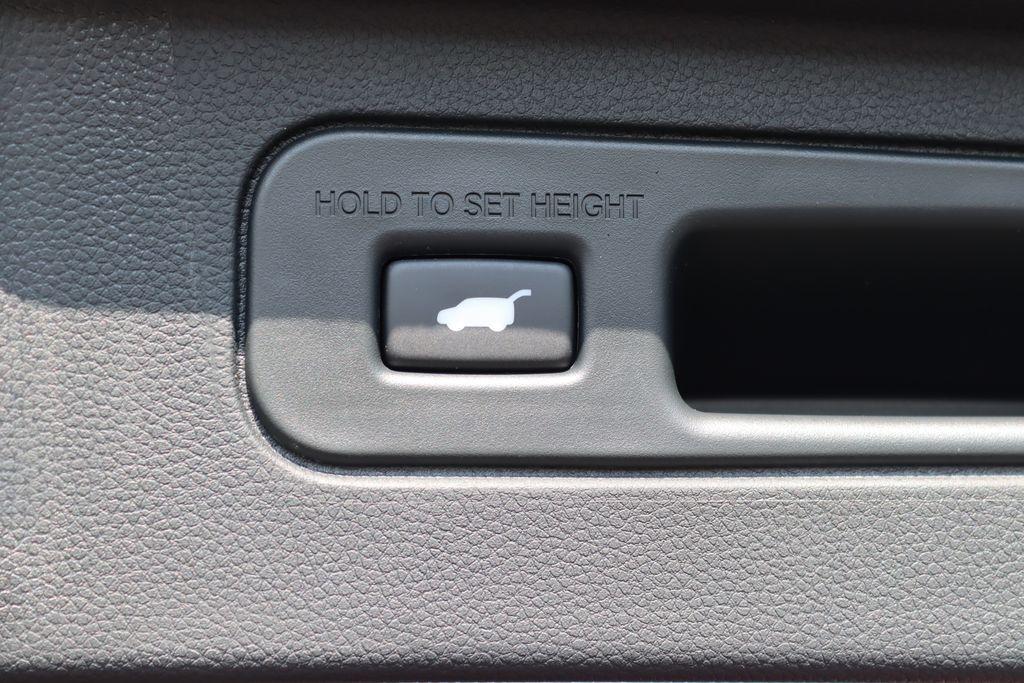 new 2025 Honda Pilot car, priced at $47,803