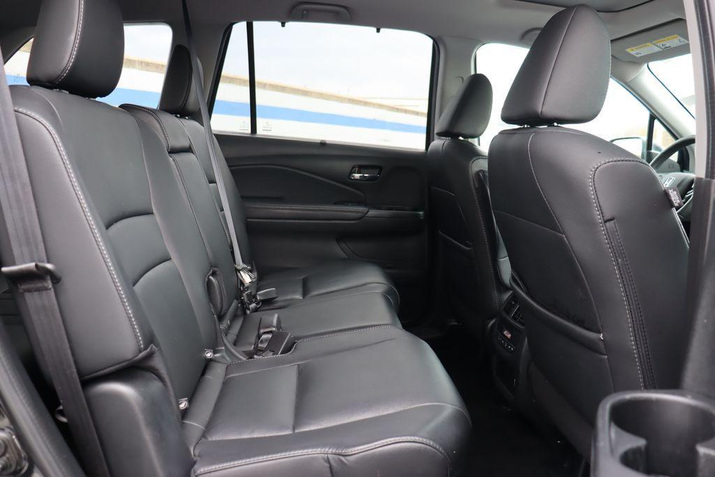 used 2022 Honda Pilot car, priced at $31,491