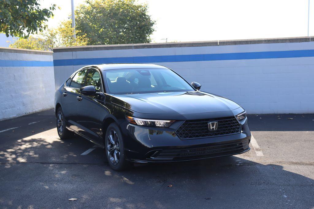 new 2025 Honda Accord Hybrid car