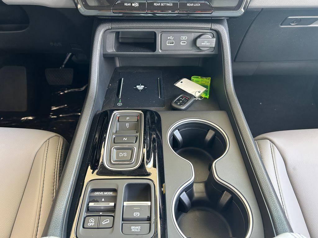 new 2025 Honda Pilot car, priced at $48,839