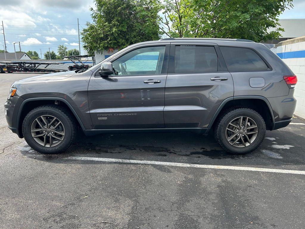 used 2016 Jeep Grand Cherokee car, priced at $15,493
