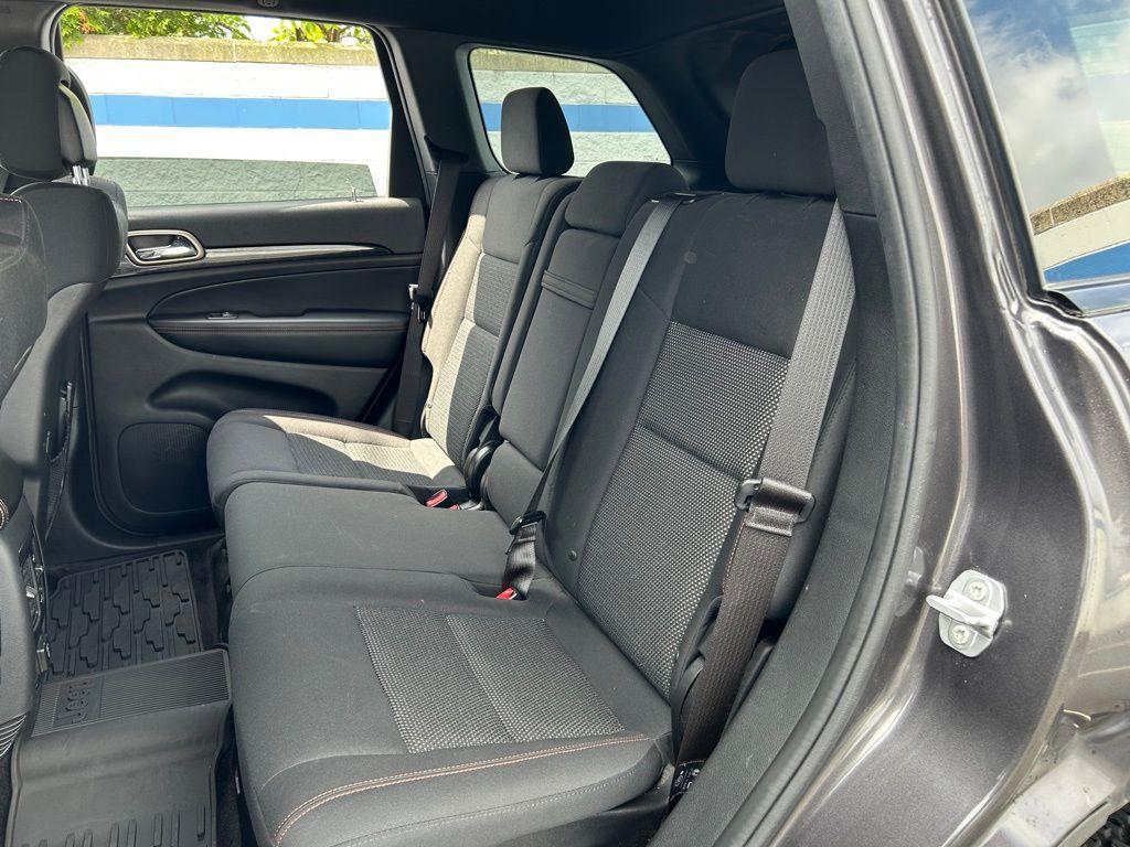 used 2016 Jeep Grand Cherokee car, priced at $15,493