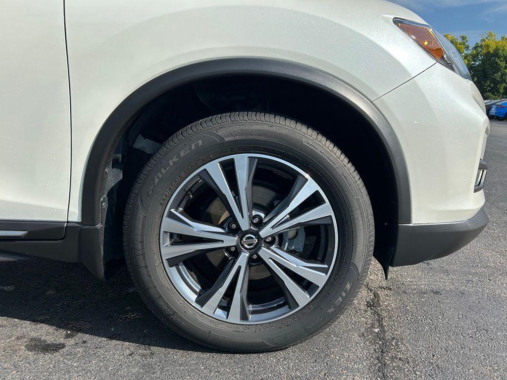 used 2018 Nissan Rogue car, priced at $19,992