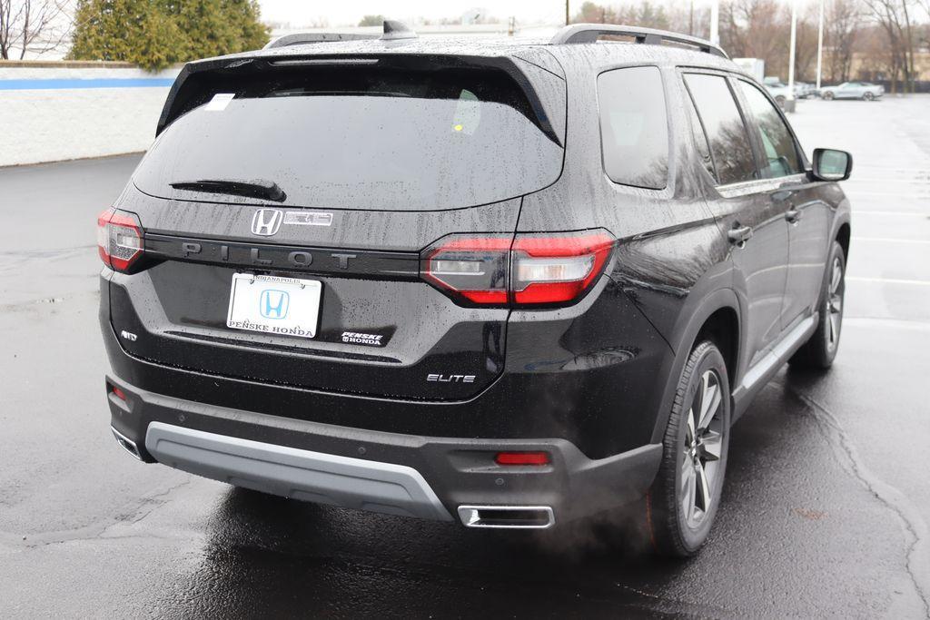 new 2025 Honda Pilot car, priced at $52,475