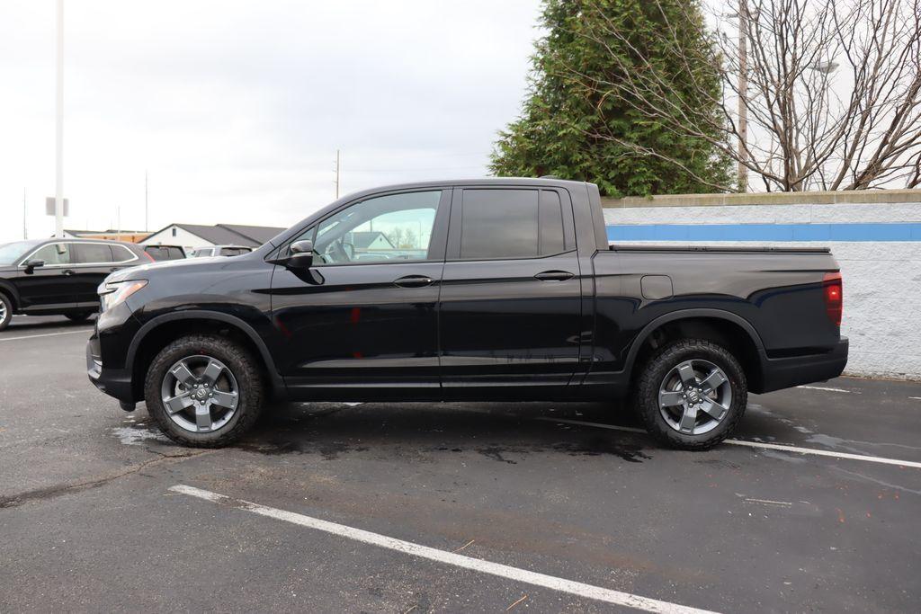 new 2025 Honda Ridgeline car, priced at $45,442