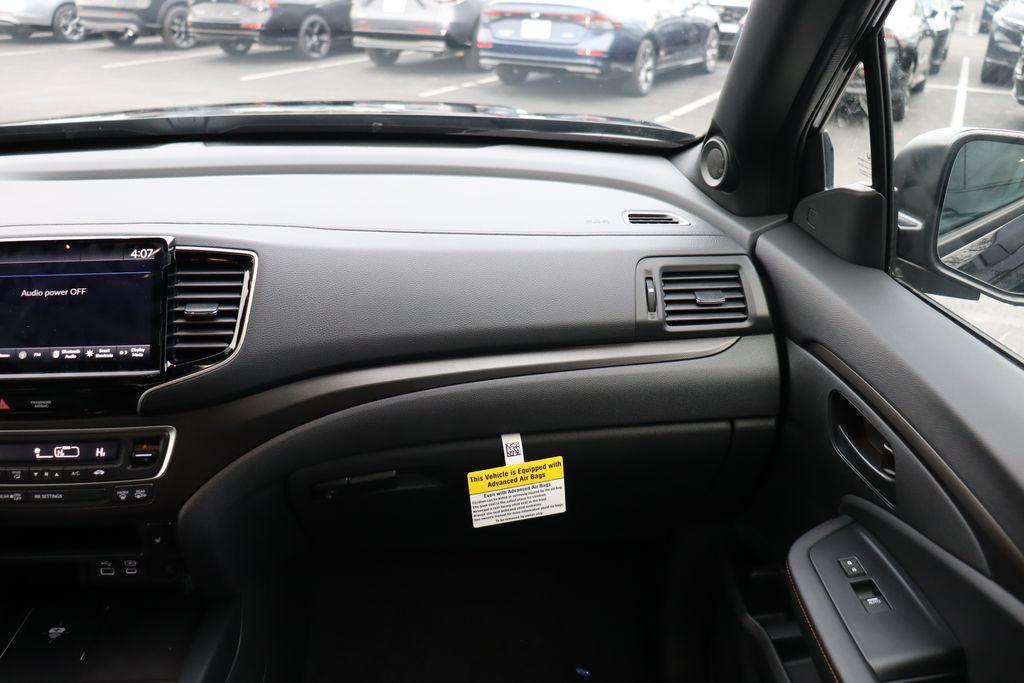 new 2025 Honda Ridgeline car, priced at $45,442