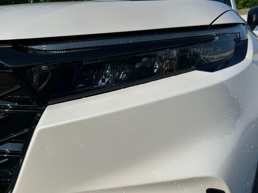 new 2026 Honda CR-V Hybrid car, priced at $37,369