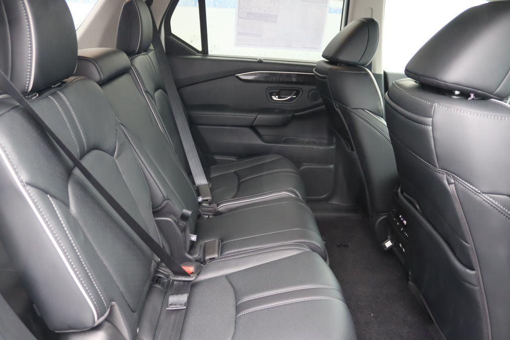 new 2025 Honda Pilot car