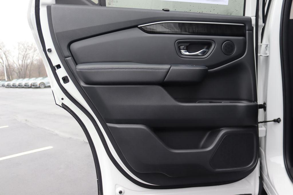 new 2025 Honda Pilot car