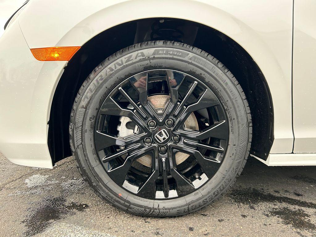 new 2026 Honda Odyssey car, priced at $44,440