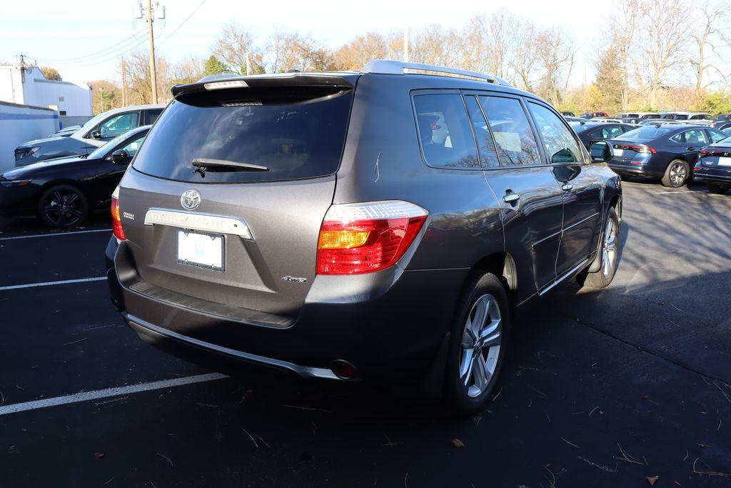 used 2010 Toyota Highlander car, priced at $7,792