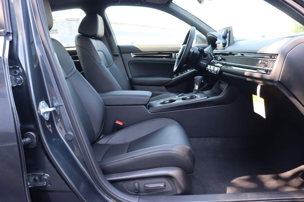 new 2025 Honda Civic Hybrid car, priced at $32,100