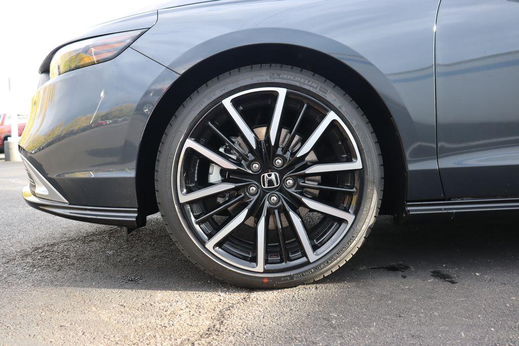 new 2025 Honda Accord Hybrid car, priced at $38,950