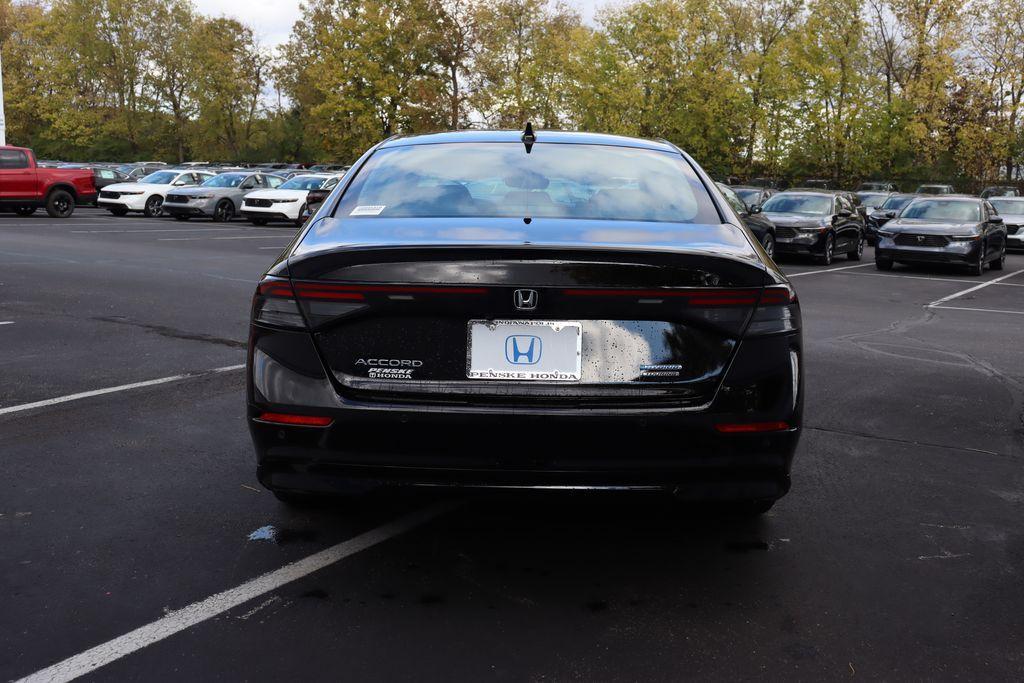 new 2025 Honda Accord Hybrid car