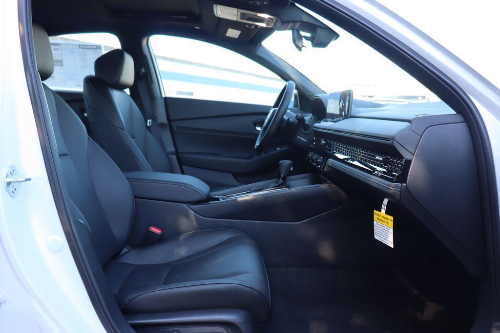 new 2025 Honda Accord Hybrid car, priced at $35,217