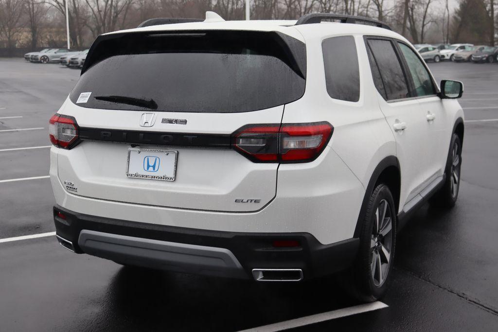 new 2025 Honda Pilot car, priced at $52,630