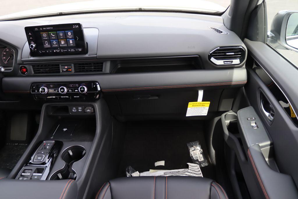 new 2025 Honda Pilot car, priced at $48,719