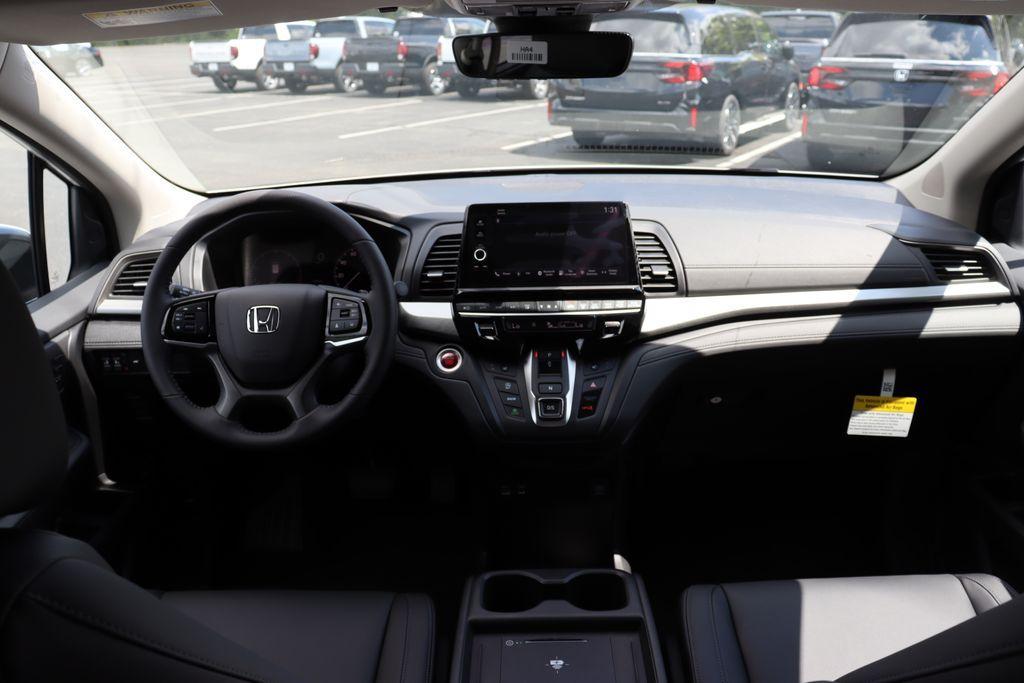 new 2025 Honda Odyssey car, priced at $43,125