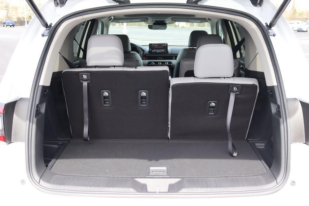new 2025 Honda Pilot car, priced at $53,390