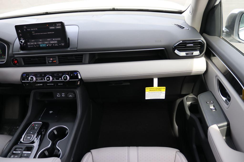 new 2025 Honda Pilot car, priced at $53,390