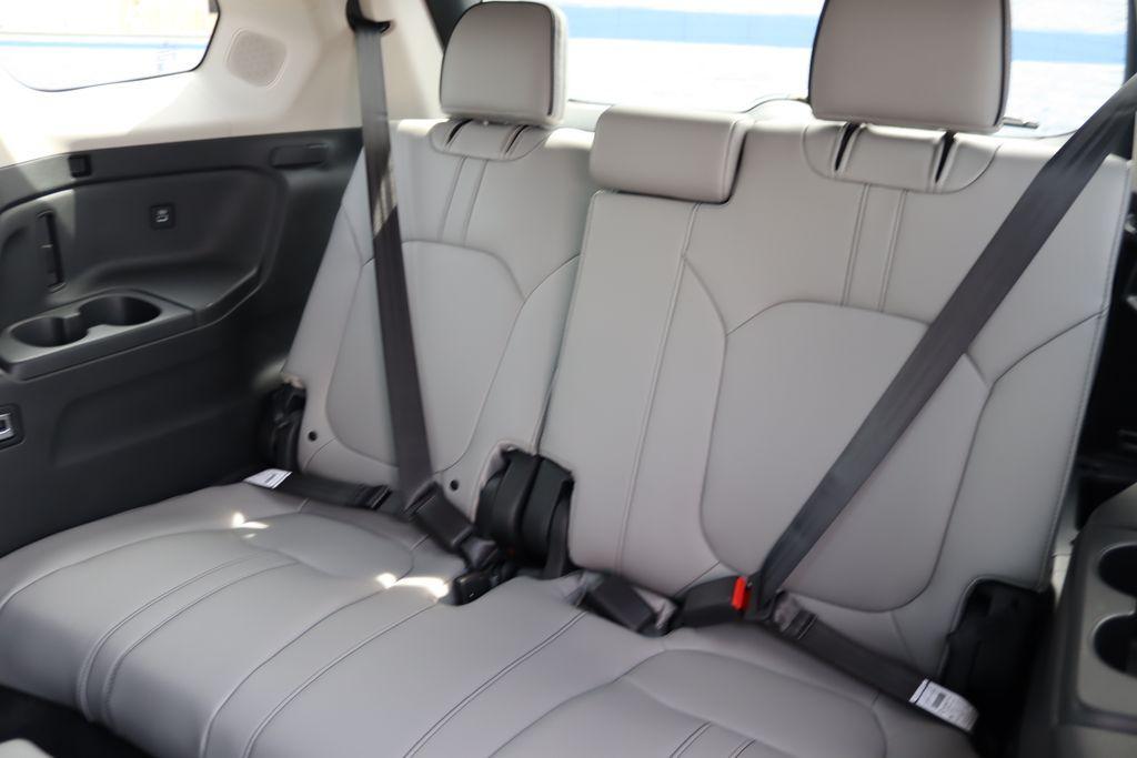 new 2025 Honda Pilot car, priced at $53,390