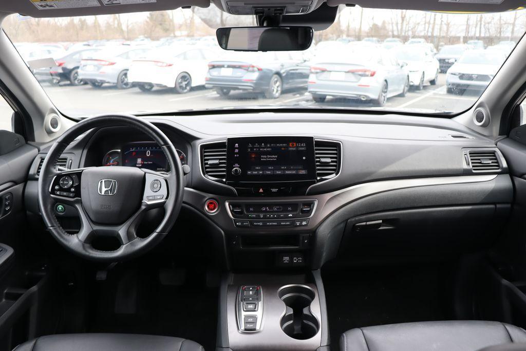 used 2022 Honda Pilot car, priced at $30,212