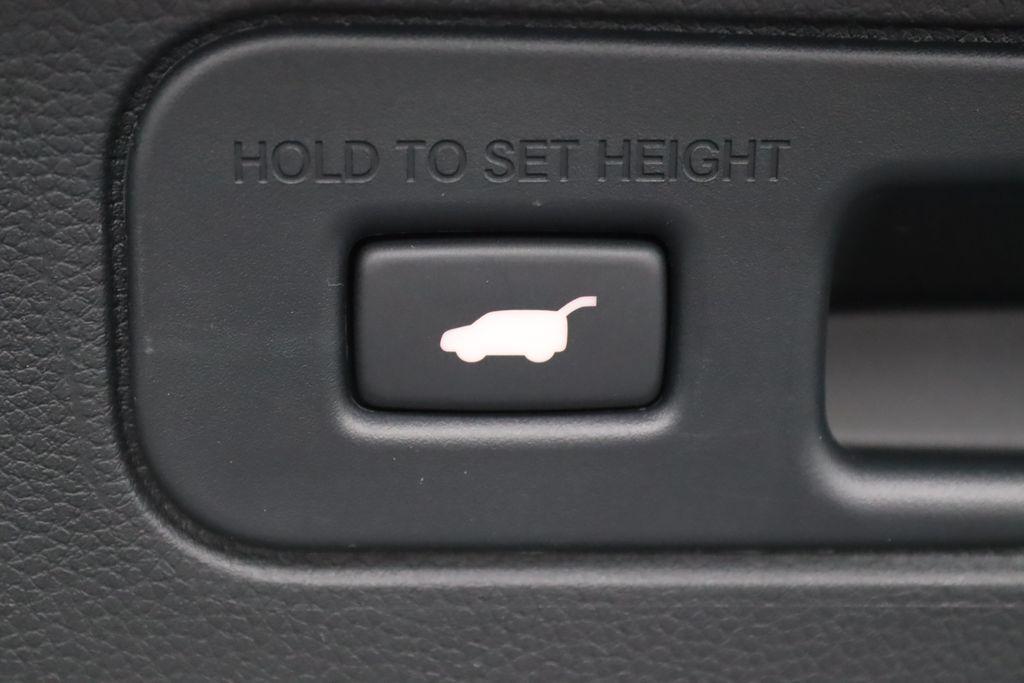 new 2025 Honda Pilot car, priced at $49,780