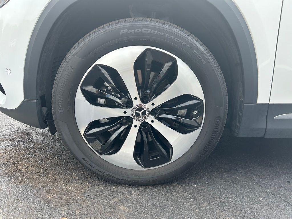 used 2024 Mercedes-Benz GLA 250 car, priced at $36,495